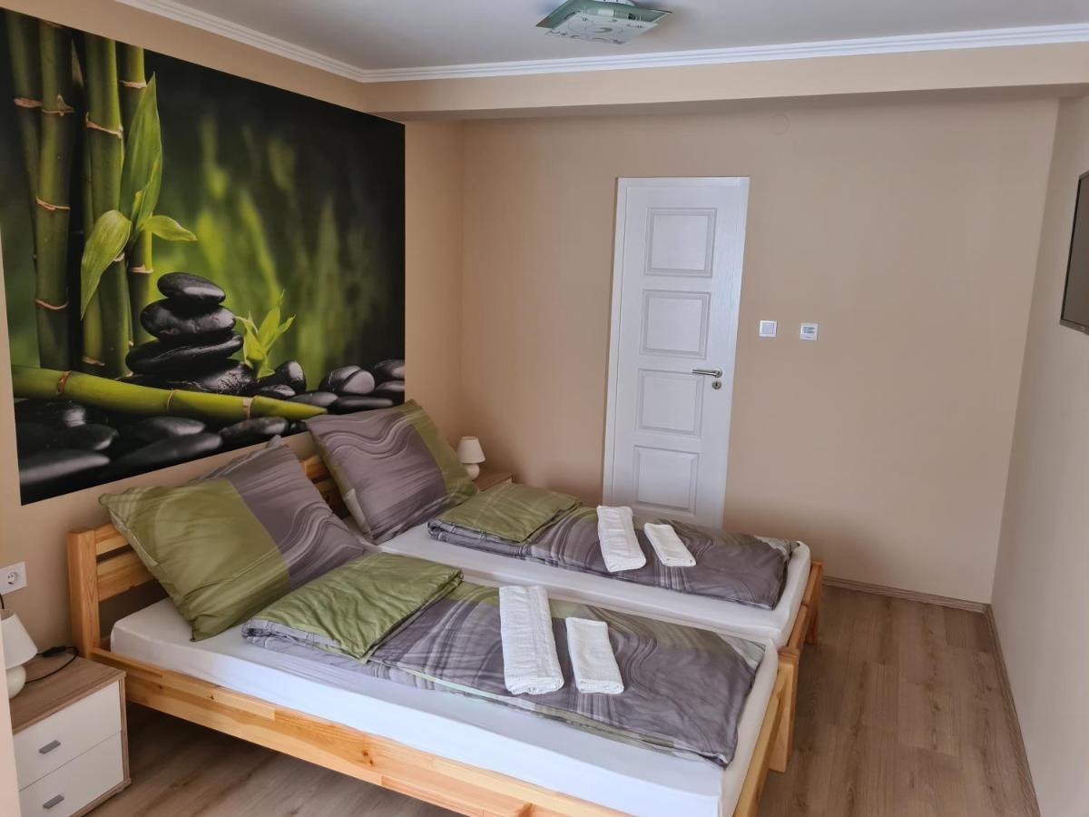 Napfény Apartman Makó Exterior foto